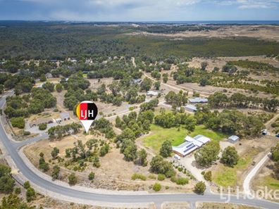 2 Nutmeg Grove, Two Rocks WA 6037