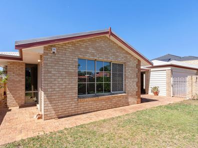 1/36 Crawshaw Crescent, Manning WA 6152