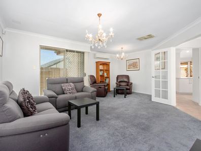 1/36 Crawshaw Crescent, Manning WA 6152