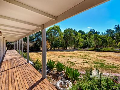 18 Britza Avenue, Roelands WA 6226