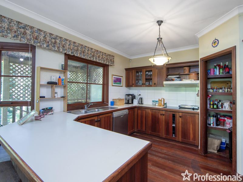 25 Glen Road, Lesmurdie