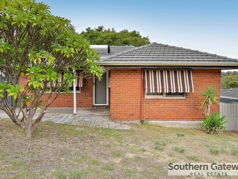 6 Dowling Place, Orelia WA 6167