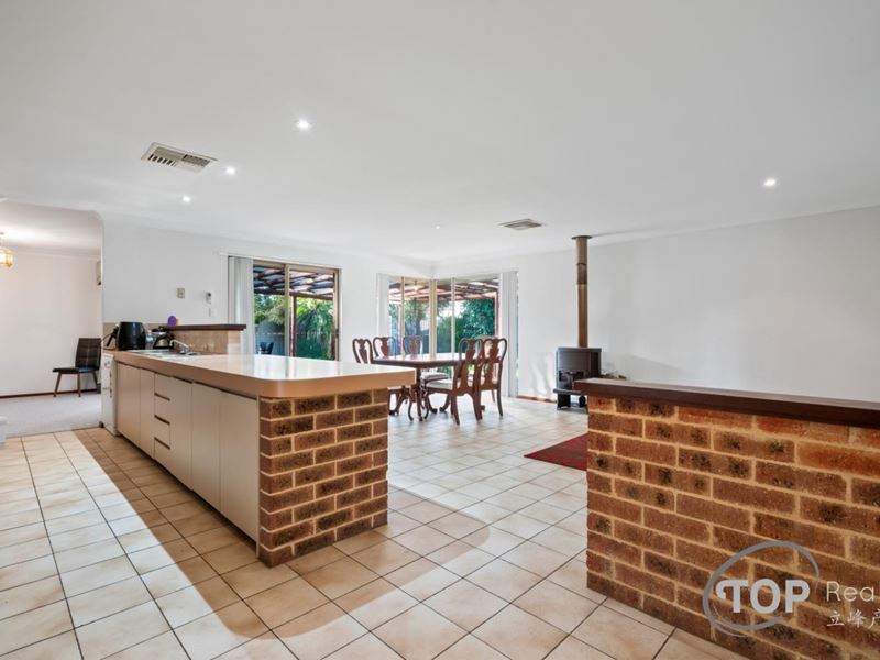25 Hawford Way, Willetton