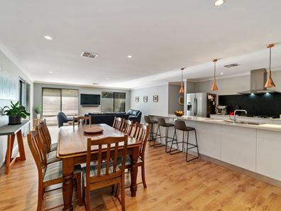 5a Narla Place, Koongamia WA 6056