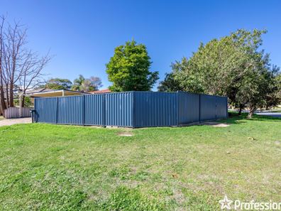 1 Coonong Place, Armadale WA 6112