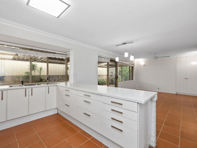 37 Fluellen Way, Hamilton Hill