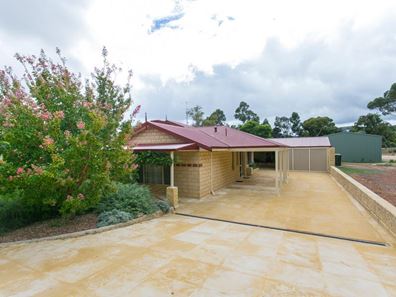 3 Robbie Court, Waroona WA 6215