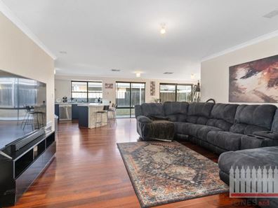 10 Galatea Pass, Ellenbrook WA 6069