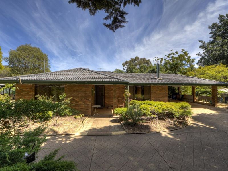 43 Waterfall Road, Forrestfield