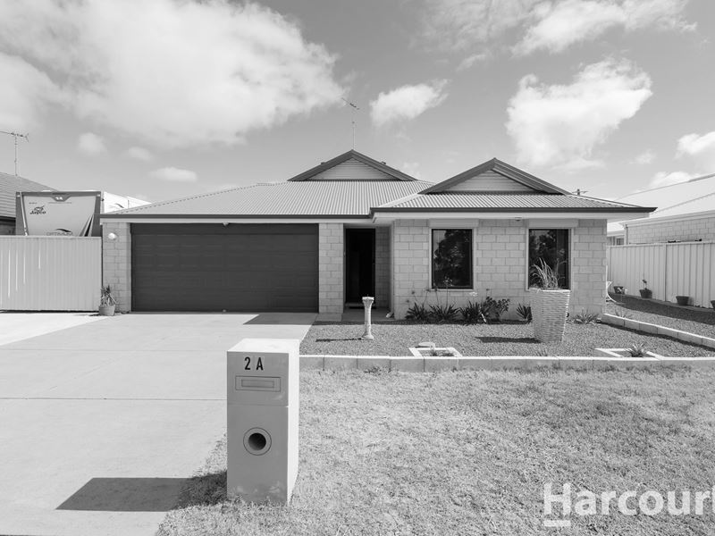 2A Mccubbin Loop, Dawesville