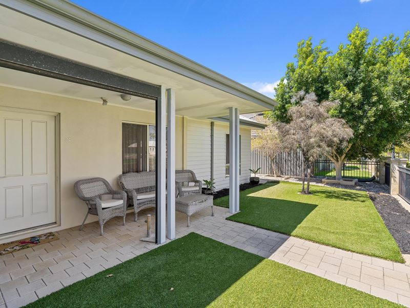 31 Waite Ridge, Aveley