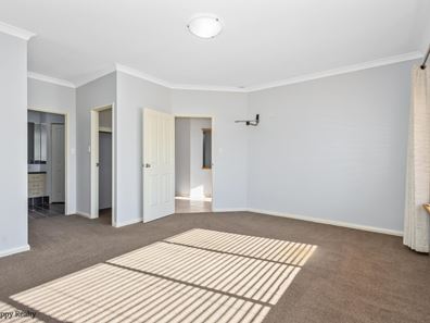 24 Leicester Crescent, Canning Vale WA 6155