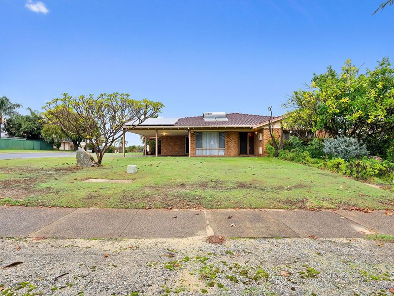 31 TOWERHILL ROAD, Alexander Heights