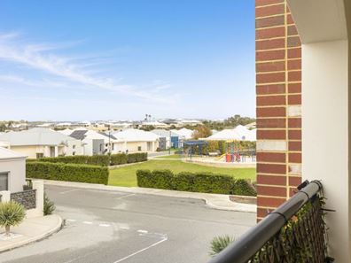 5 Metro Boulevard, Clarkson WA 6030