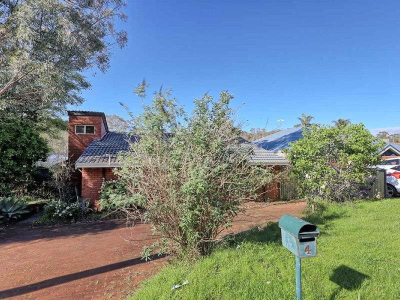 4 Bilkurra Way, Mount Nasura WA 6112