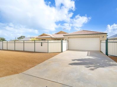 35 Sutcliffe Road, Waggrakine WA 6530