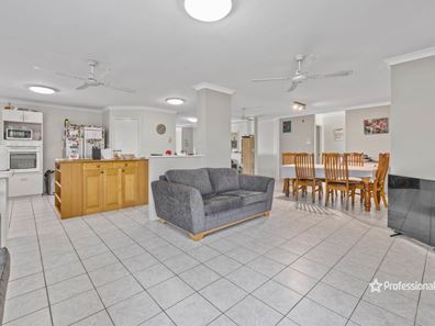 18 Falmouth Close, Tarcoola Beach WA 6530