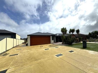 5 Blackford Turn, Success WA 6164