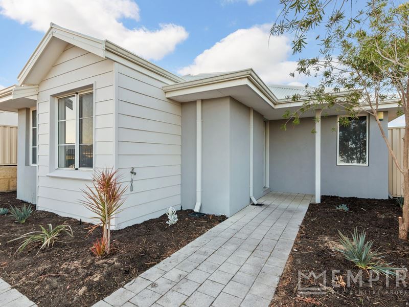 18 Mclaren Avenue, Beeliar WA 6164