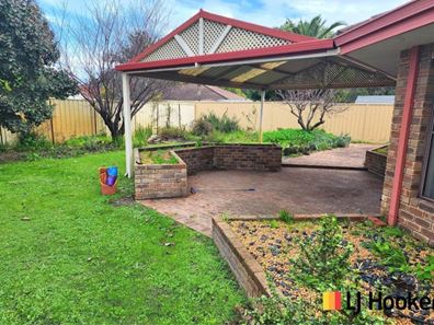 65 Regal Drive, Thornlie WA 6108