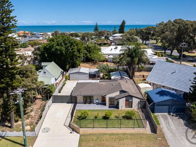 1 Challenger Road, Madora Bay WA 6210