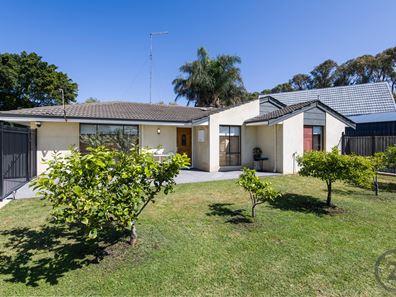 1 Challenger Road, Madora Bay WA 6210