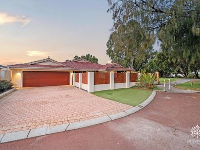 9 St Ivens Court, Canning Vale WA 6155