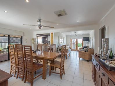 8 Bearing Parade, Mullaloo WA 6027