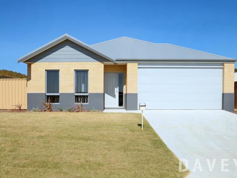 110 Ashmore Avenue, Two Rocks WA 6037