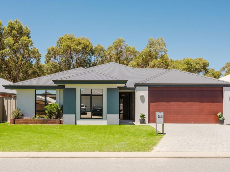 95 Hurlingham Loop, Meadow Springs