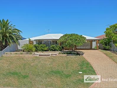 13 Waxberry  Close, Halls Head WA 6210
