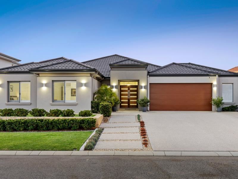 30 Daytona Drive, Iluka