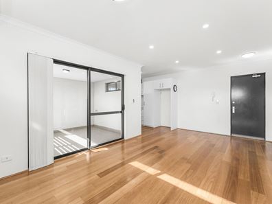 3/61 Kennerly Street, Cloverdale WA 6105