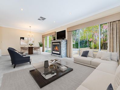 10 Omagh Grove, Waterford WA 6152
