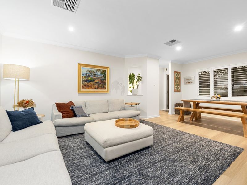 10 McCallum Crescent, Ardross
