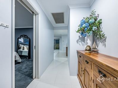 27 Alizarin Loop, Eglinton WA 6034