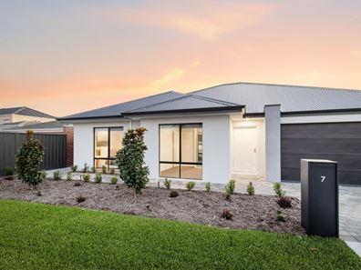 7 Okewood Way, Morley WA 6062