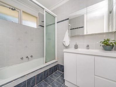 22 Madana Place, Craigie WA 6025