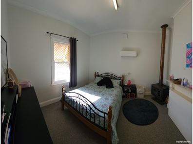 16 Britannia Street, Katanning WA 6317