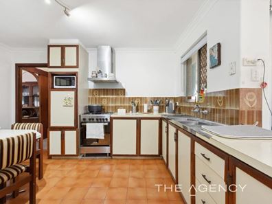 39 Corella Street, Stirling WA 6021
