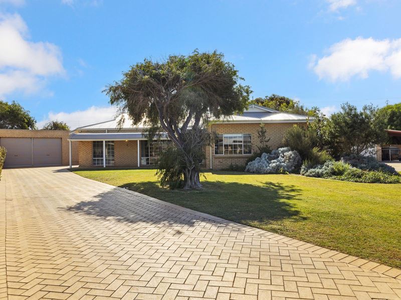 9 Ayres Crescent, Lancelin WA 6044