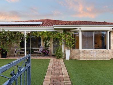 50 Dorneywood Way, Landsdale WA 6065