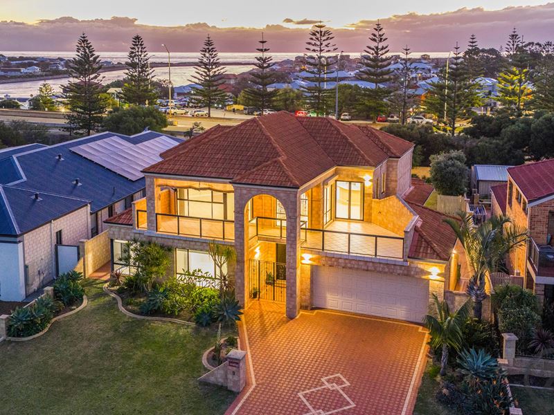 9 Tattler Lane, Wannanup WA 6210