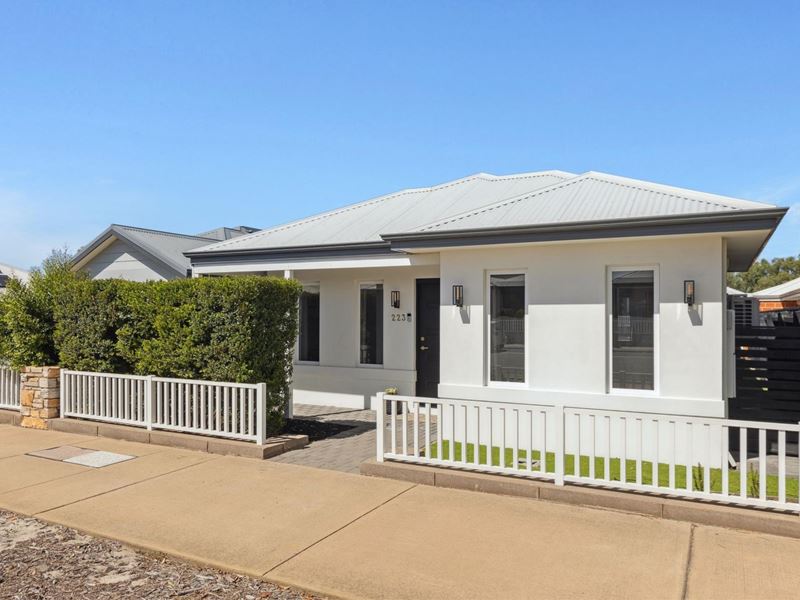 223 Dalmilling Drive, Ellenbrook WA 6069