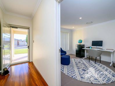 8 Magnolia Drive, Glen Iris WA 6230