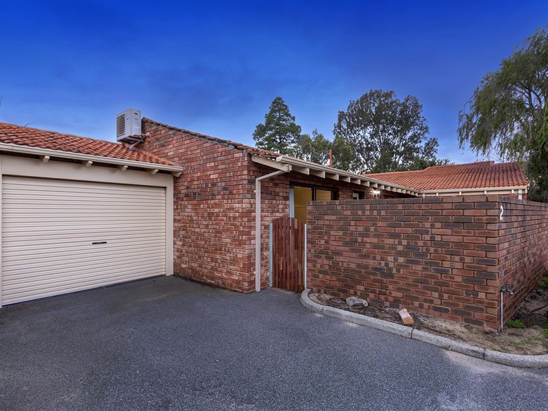 2/355 Canning Highway, Como