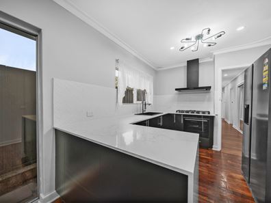 52B Eynesford  Street, Gosnells WA 6110