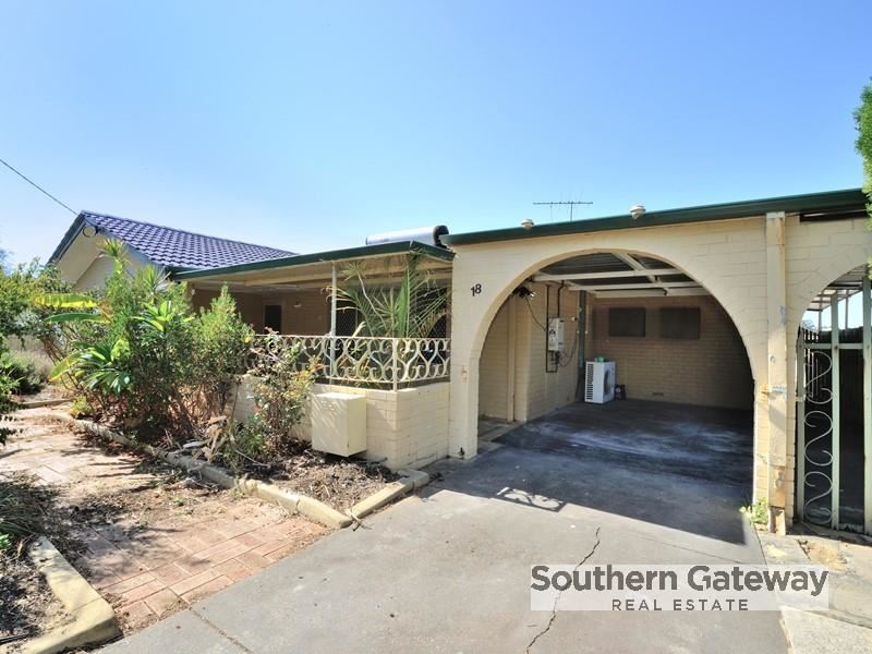 18 Barron Way, Orelia WA 6167