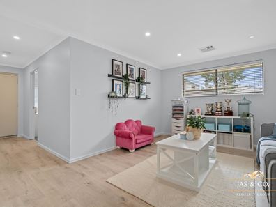170 Bernborough Avenue, Caversham WA 6055