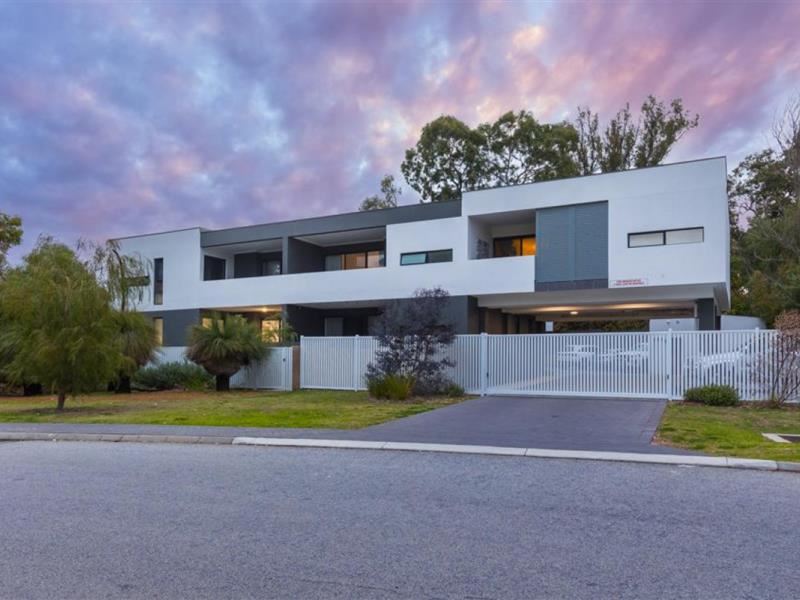 2/18 Miranda Crescent, Coolbellup